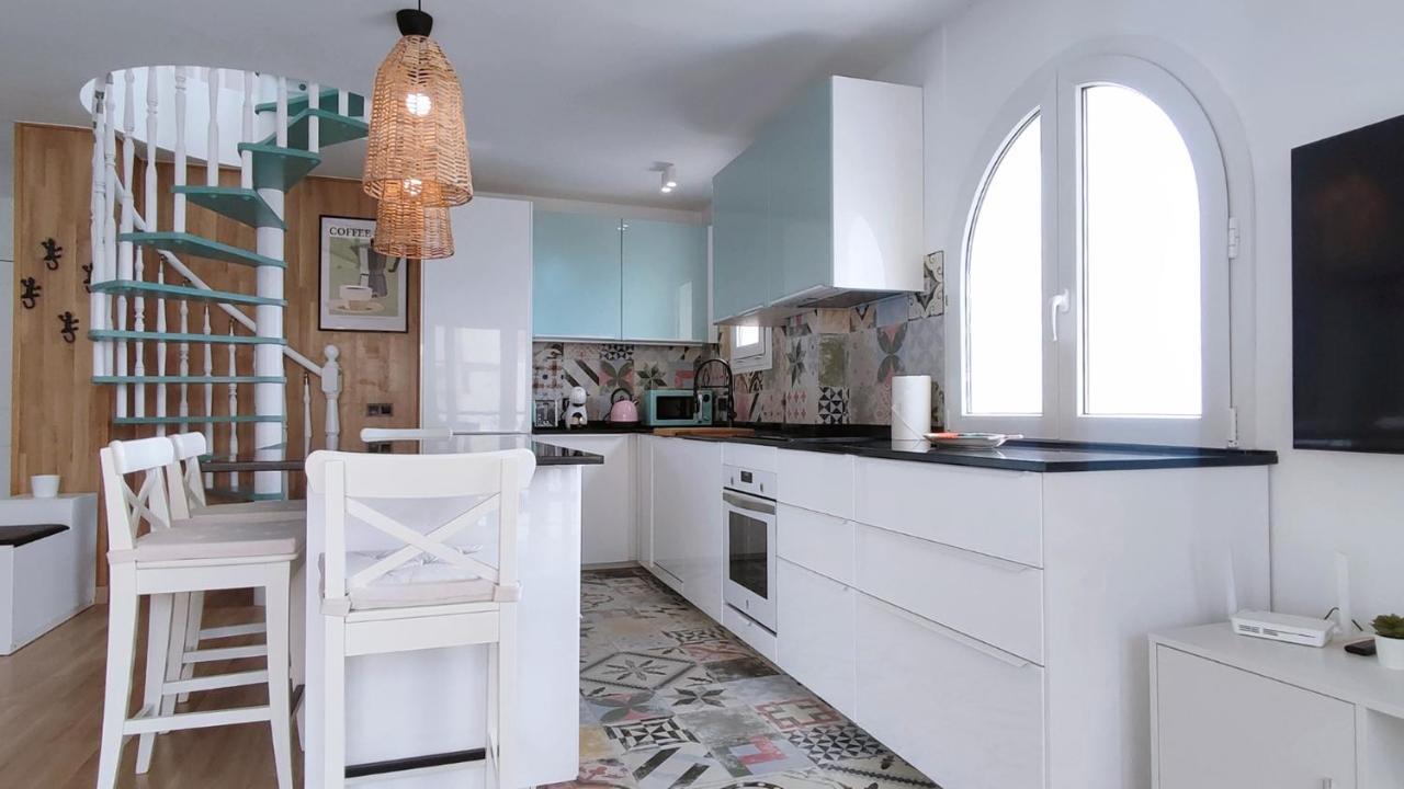 Atico De Albaida Duplex Frente Al Mar Apartment Morche Luaran gambar